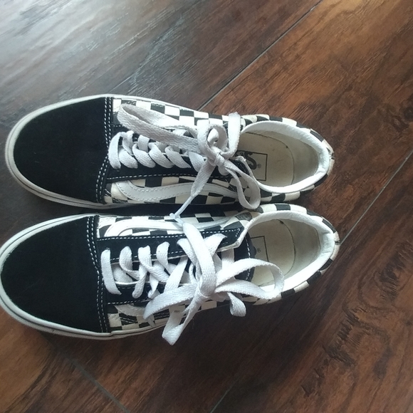 Vans - Picture 3 of 3